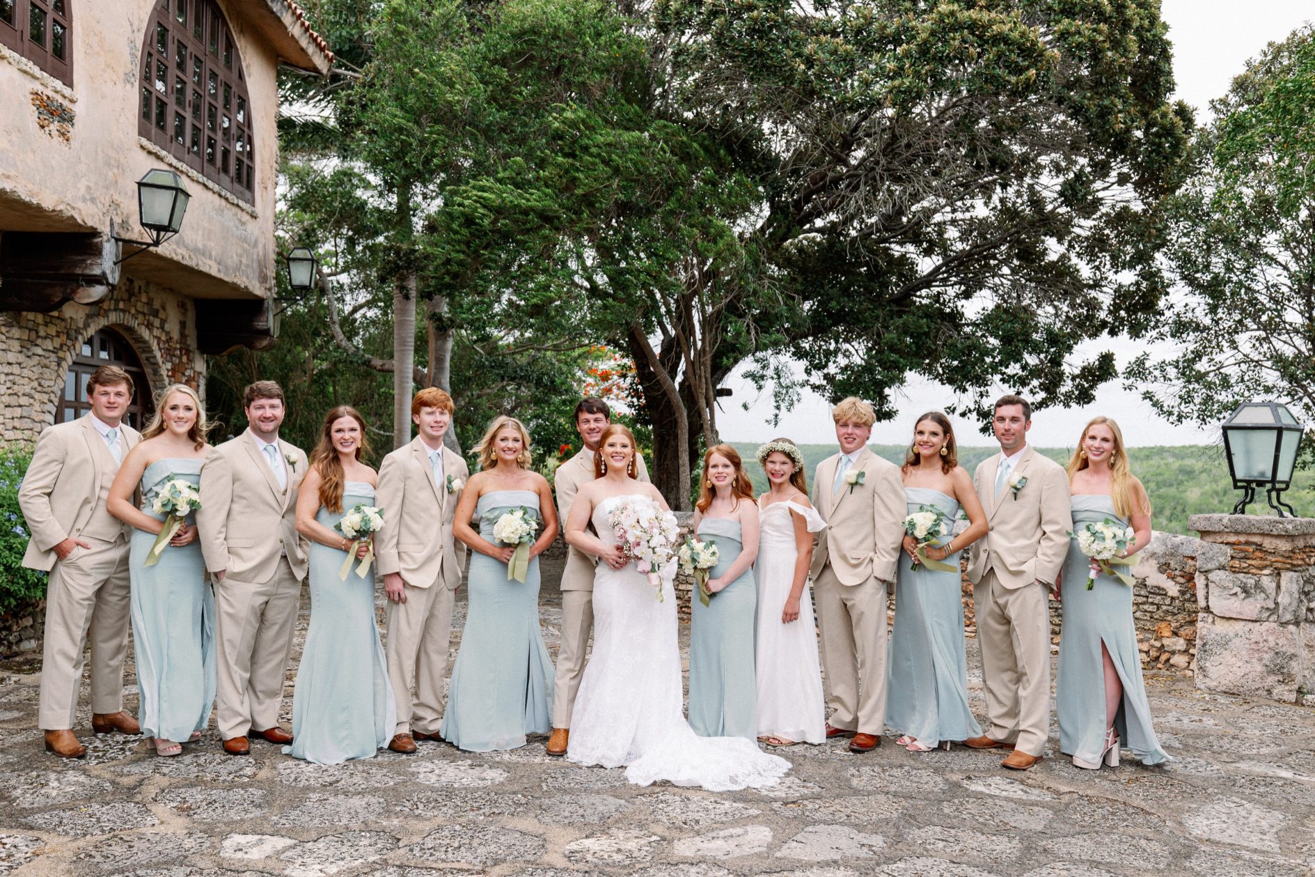 Wedding in the Dominican Republic - Lea-Ann Belter Lola bridal gown - photos Thestudiobyap -37