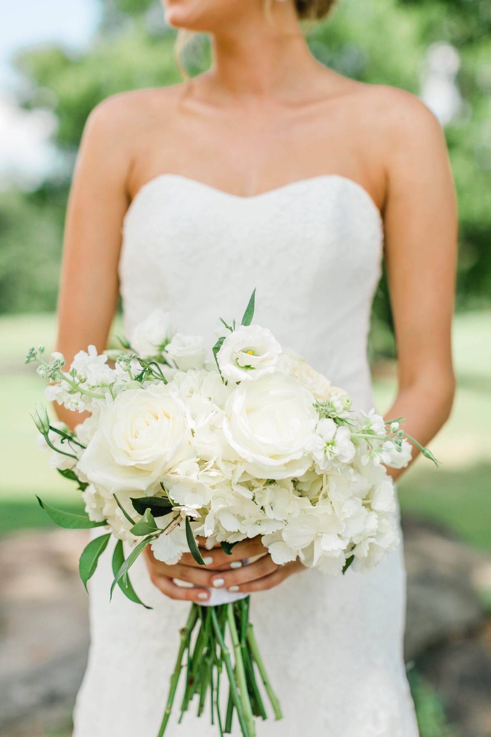 Birmingham Wedding - Lace bridal gown by Lea-Ann Belter _0165