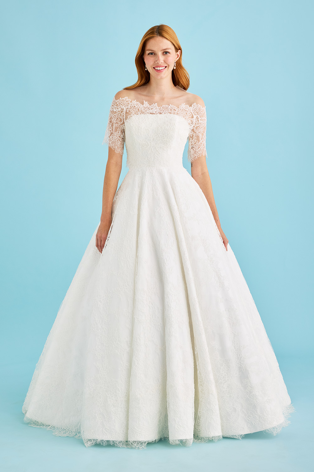 Lea-Ann_Belter_Wedding_Dress_Sabine_jkt