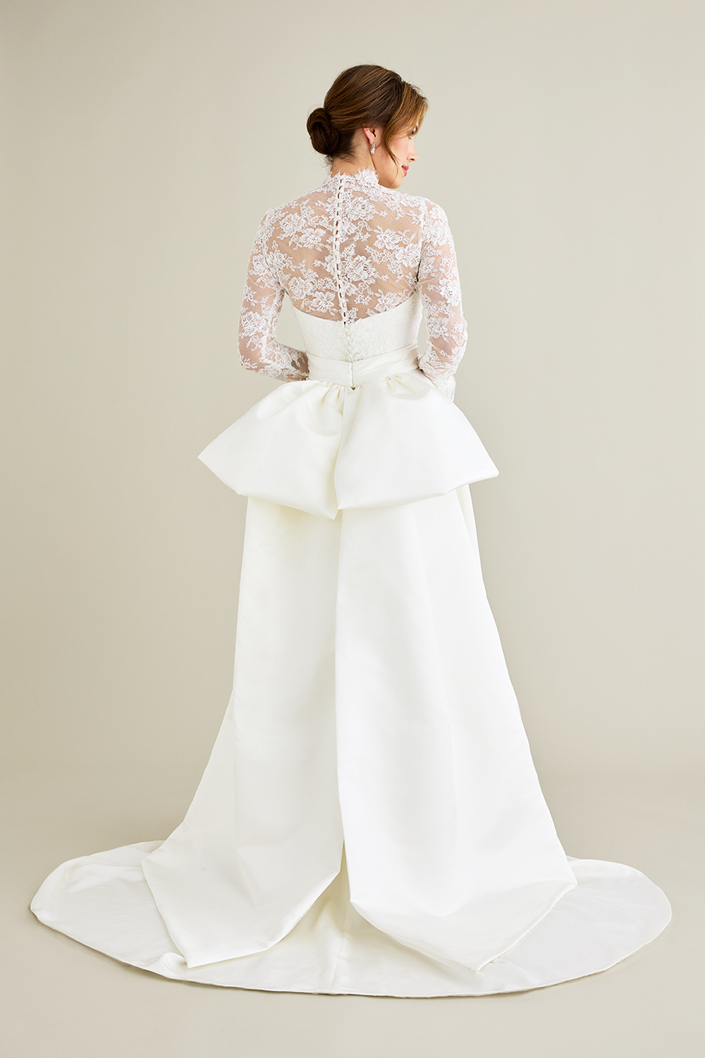 Lea-Ann_Belter_Wedding_Dress_Pamela_jktbtbk2